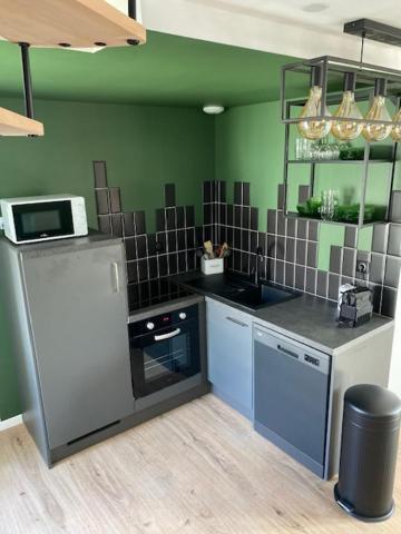 Duplex Proche Gare Vue Tour Perret Avec Parking Gratuit Apartment อาเมียงส์ ภายนอก รูปภาพ